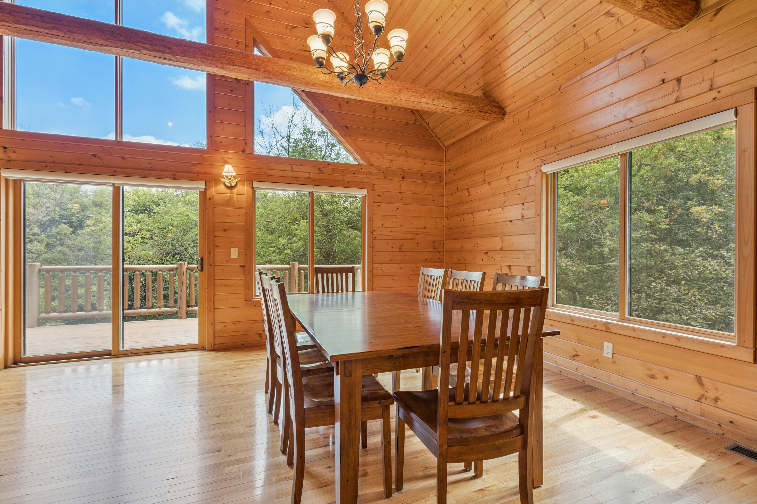 Listing Photo: 15-140 7985 Spore Rd